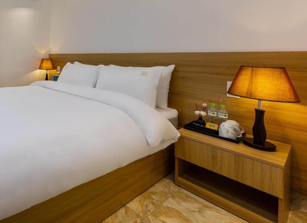Cat Ba Hongkong Hotel Dong Khe Sau Eksteriør billede